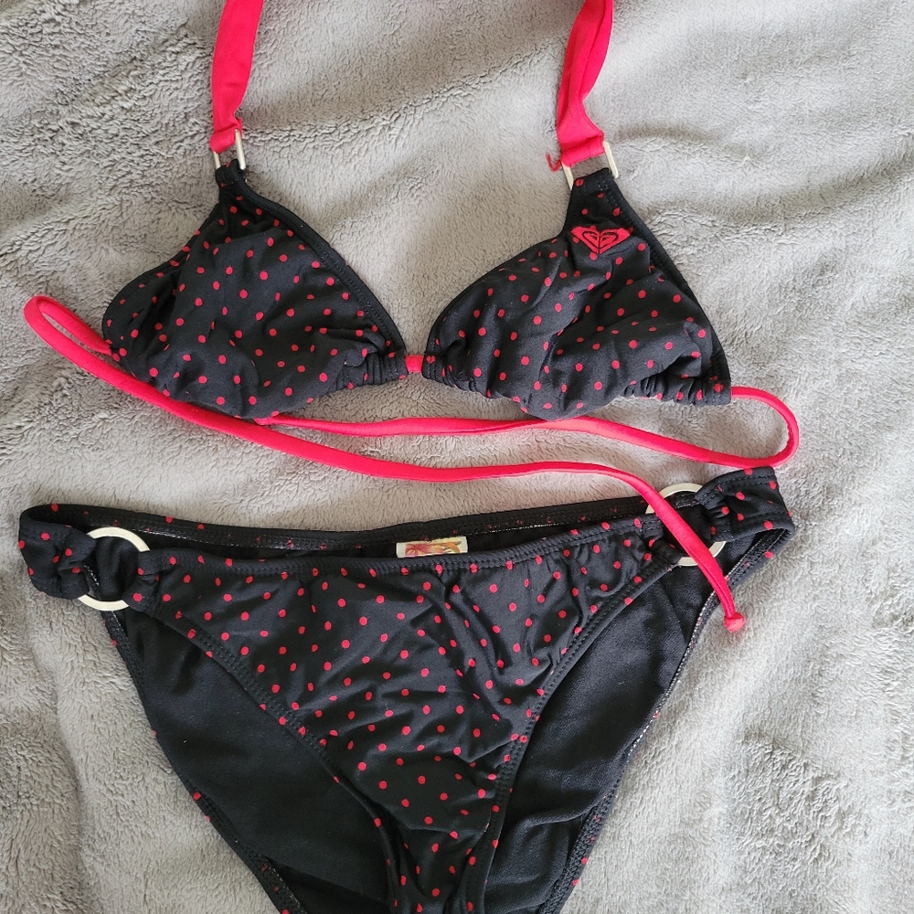 Black and red polka dot Roxy bikini sz M